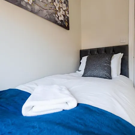 Holiday home Westbourne House By Horizon *