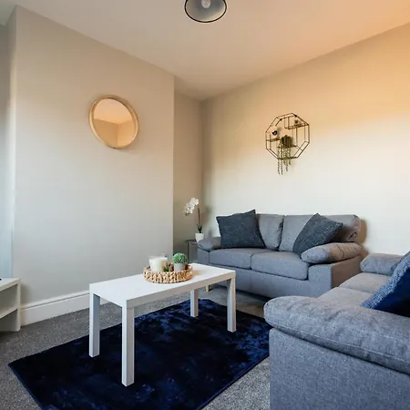 Holiday home Westbourne House By Horizon South Bank