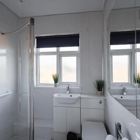 Westbourne House By Horizon Holiday home *