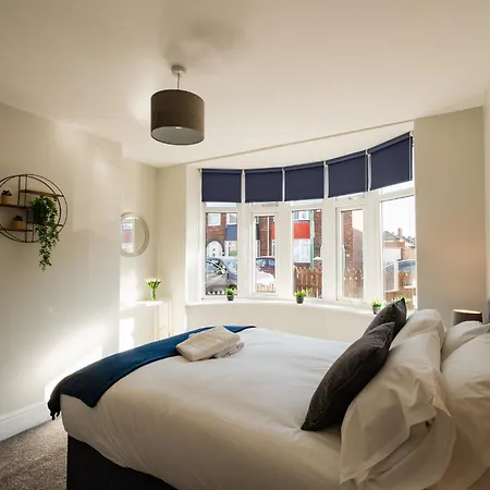 Westbourne House By Horizon South Bank