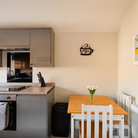 Westbourne House By Horizon Ferienhaus