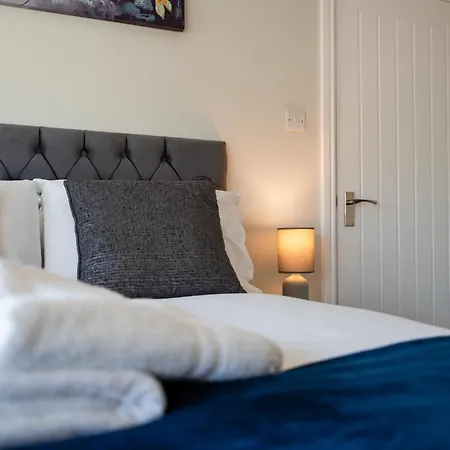 Westbourne House By Horizon South Bank