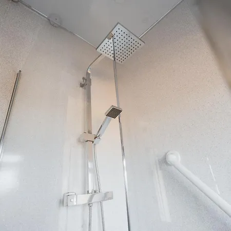 Westbourne House By Horizon *