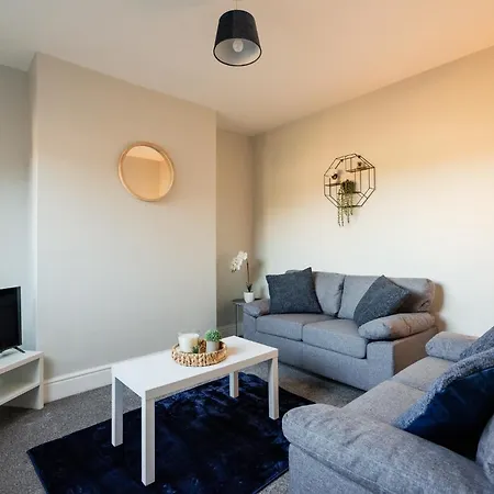 Westbourne House By Horizon South Bank