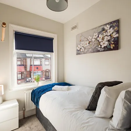 Westbourne House By Horizon South Bank