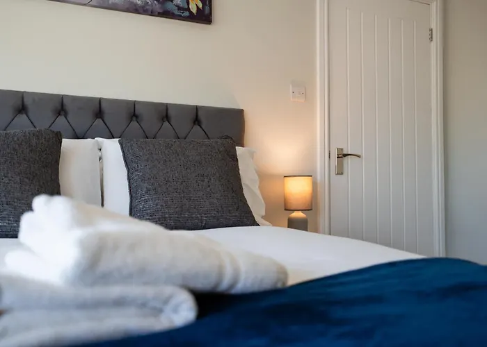 Westbourne House By Horizon South Bank